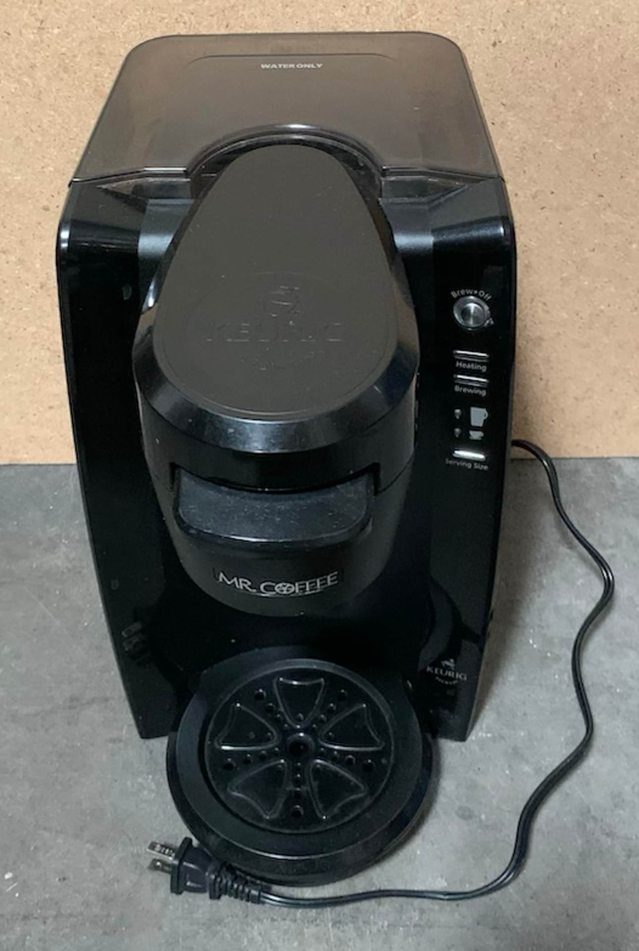 Keurig Coffee Making Machine, for K-Cup, Water Reservoir - Image 2 of 4