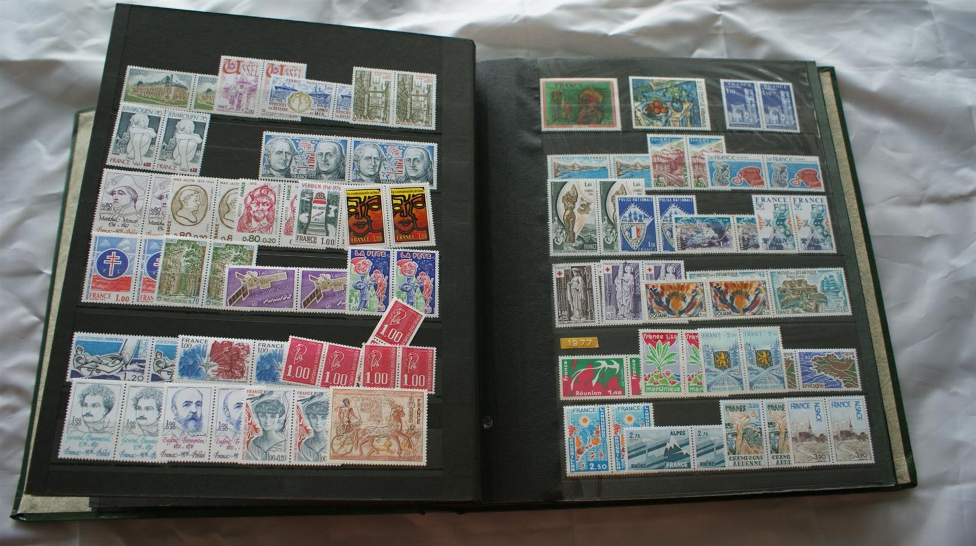 12 albums de TIMBRES de France modernes jusque vers 2006 - divers - double [...] - Bild 2 aus 16