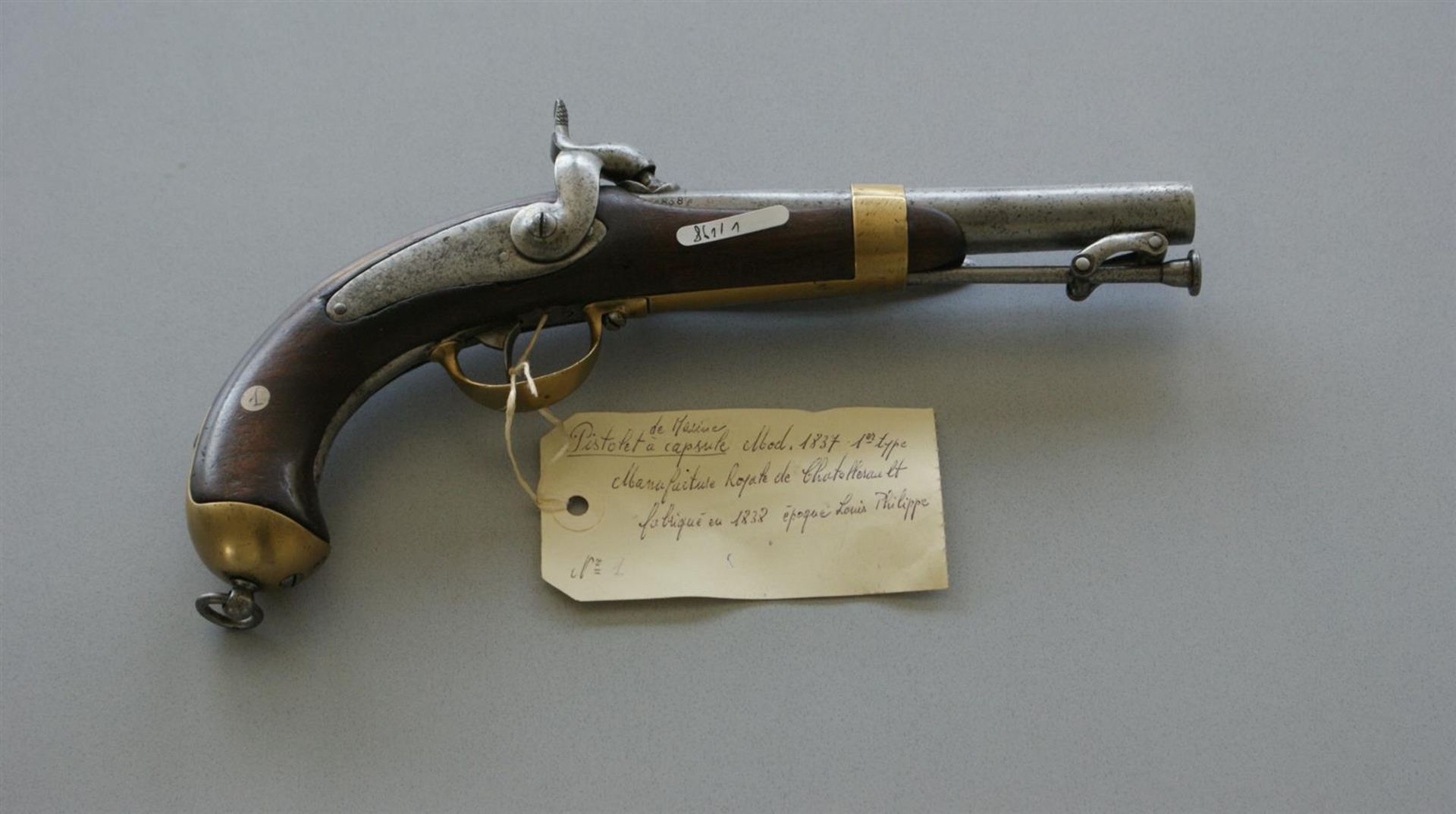 1 PISTOLET à capsule modèle 1837 de marine avec crochet de ceinture - 1er modèle - [...]