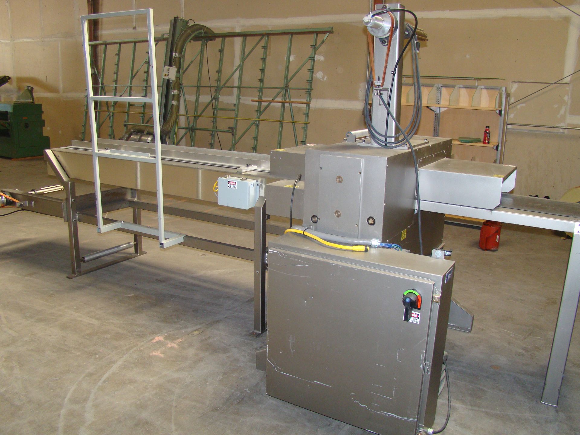 System Packaging Model 9000-18B Double Web Machine - Image 4 of 11