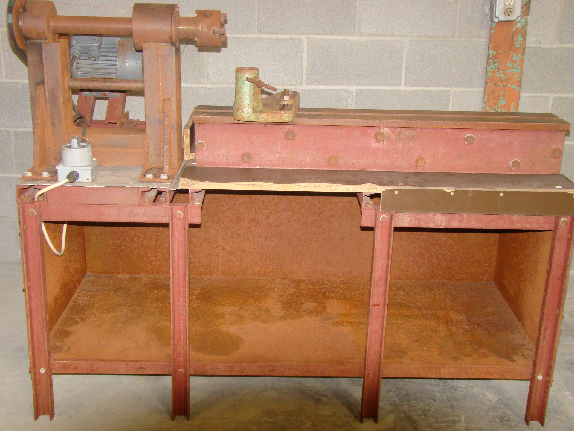 Heavy Duty 18" Wood Lathe on Stand