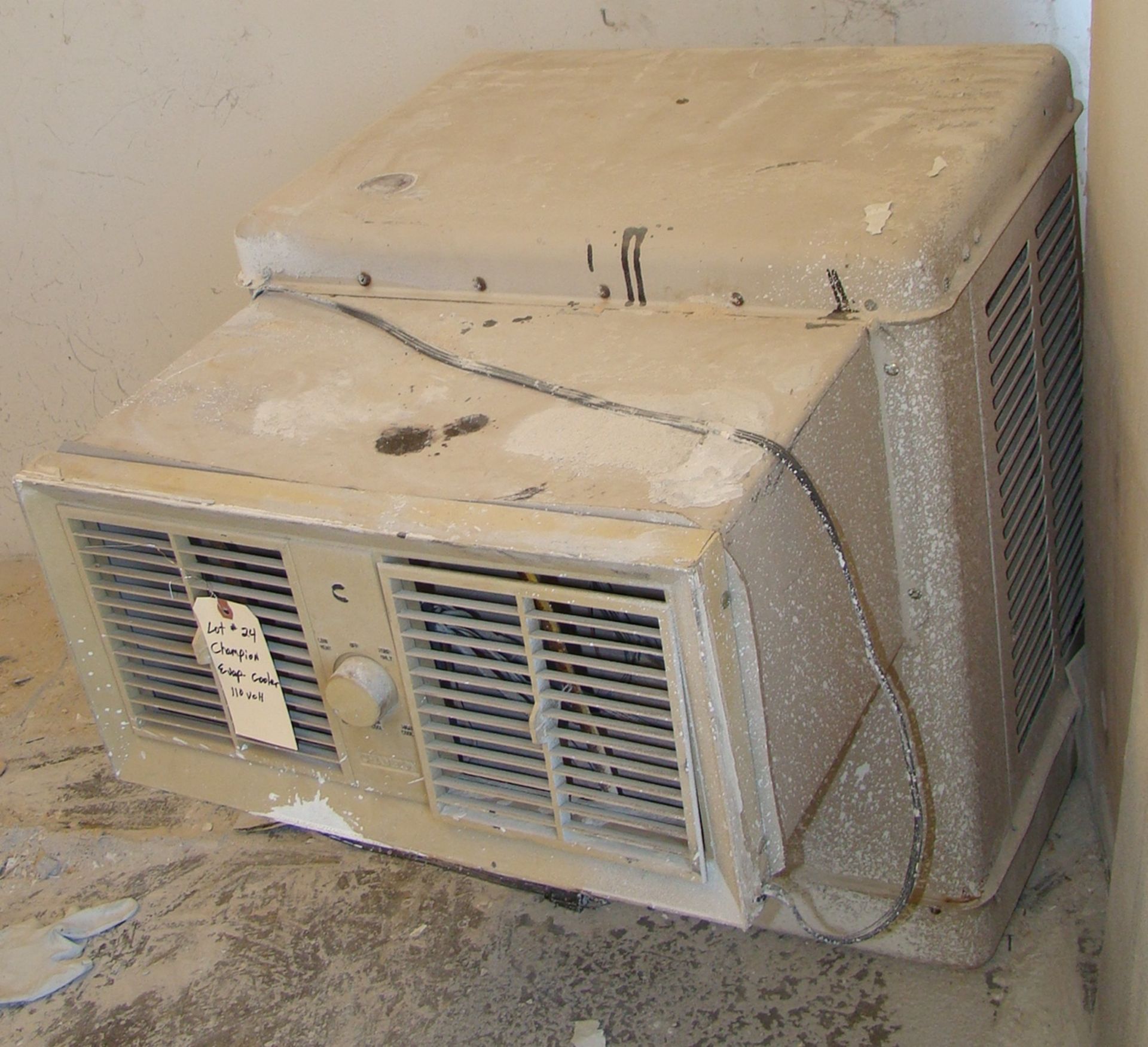 Champion Evaporative Cooler 110V - Image 4 of 4