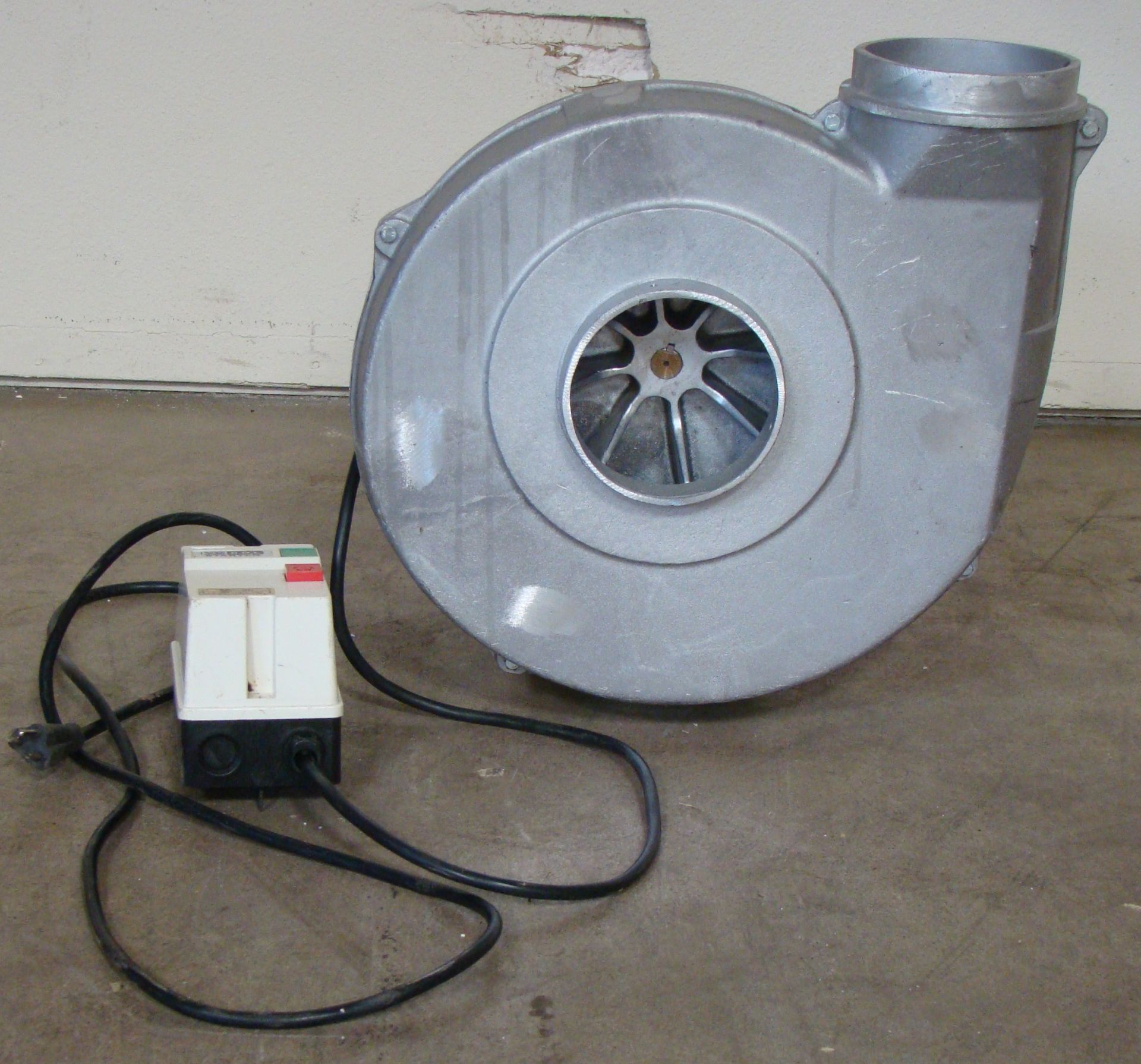 Leeson Dust Collector/Exhaust Fan Model P145K34FK4E 3HP 230 Volt