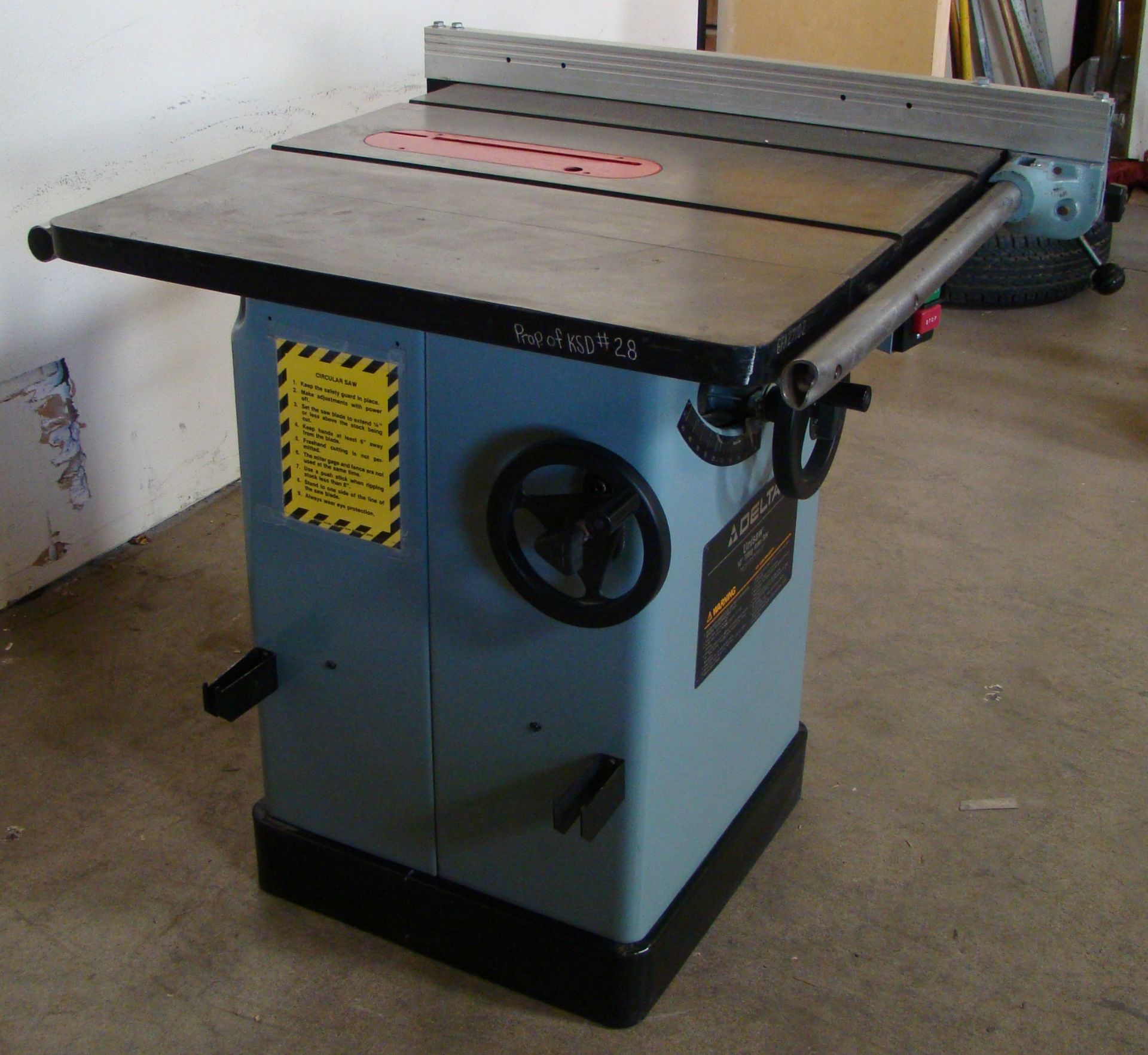 Delta Unisaw 10" Tilting Arbor Table Saw 25" Jet Lock Rails & Fence 5HP 220 Volt 3PH - Image 2 of 7