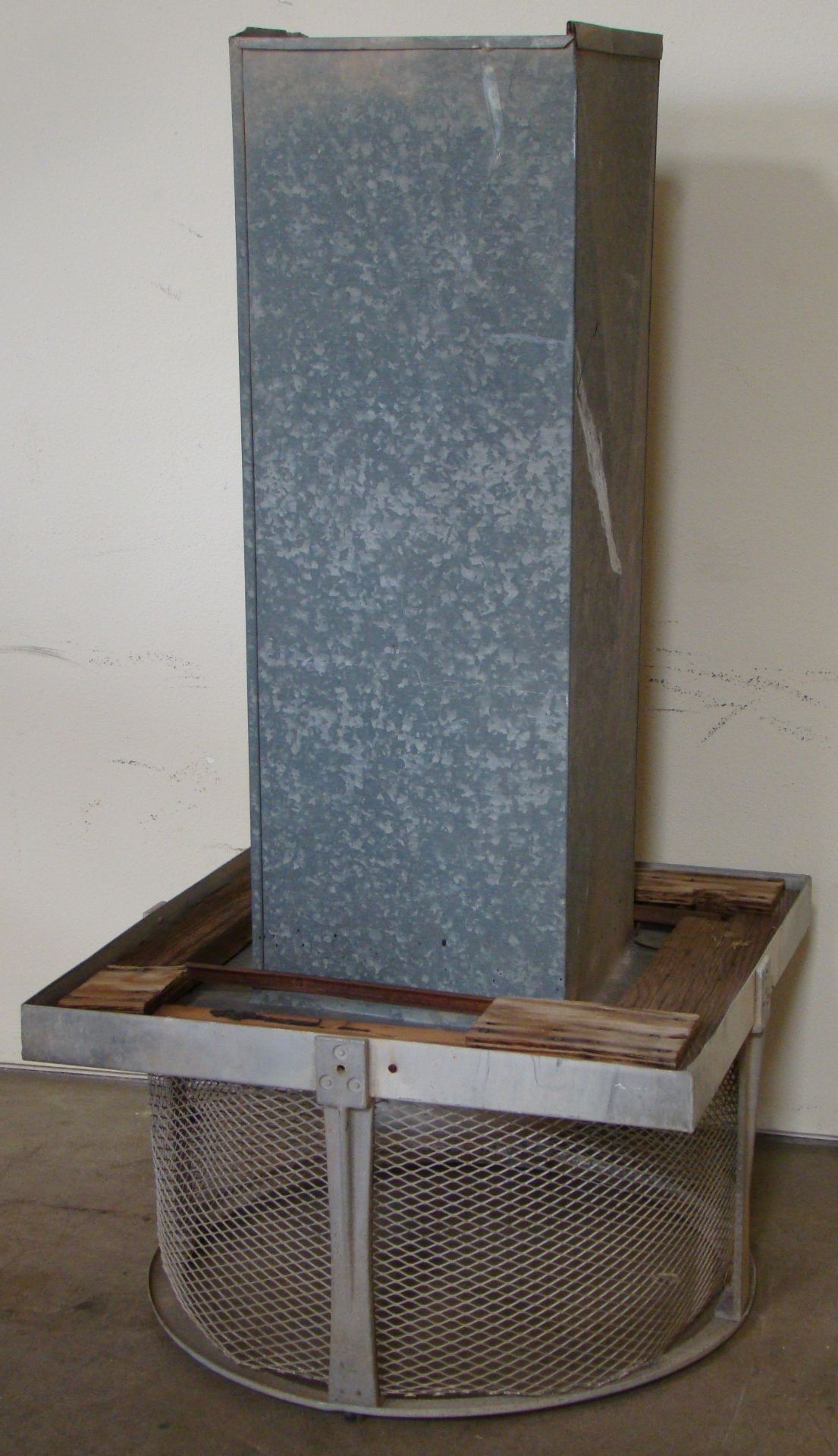 Chimney Stack / Exhaust Air Vent Pipe, 30" round & 59" tall - Image 2 of 2
