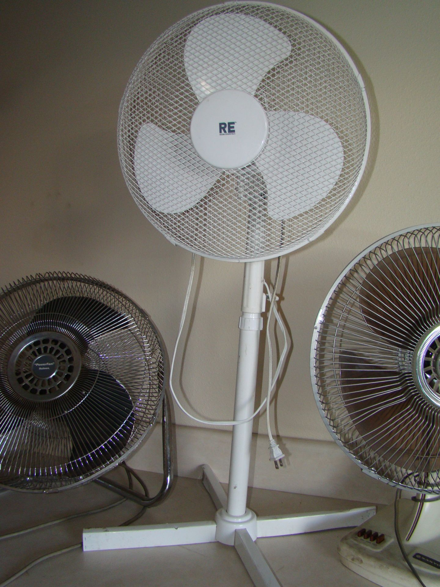 3 - Electric Fans, Power Fan, RE, Sanyo, 115 Volt - Image 4 of 4