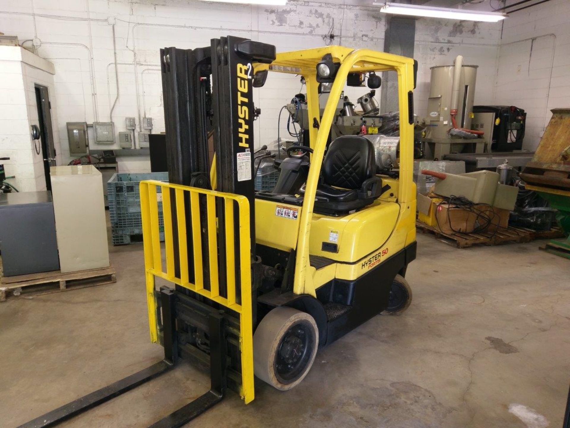 Hyster Forklift Model S50FT with Sideshift, LP Fuel - Image 2 of 7