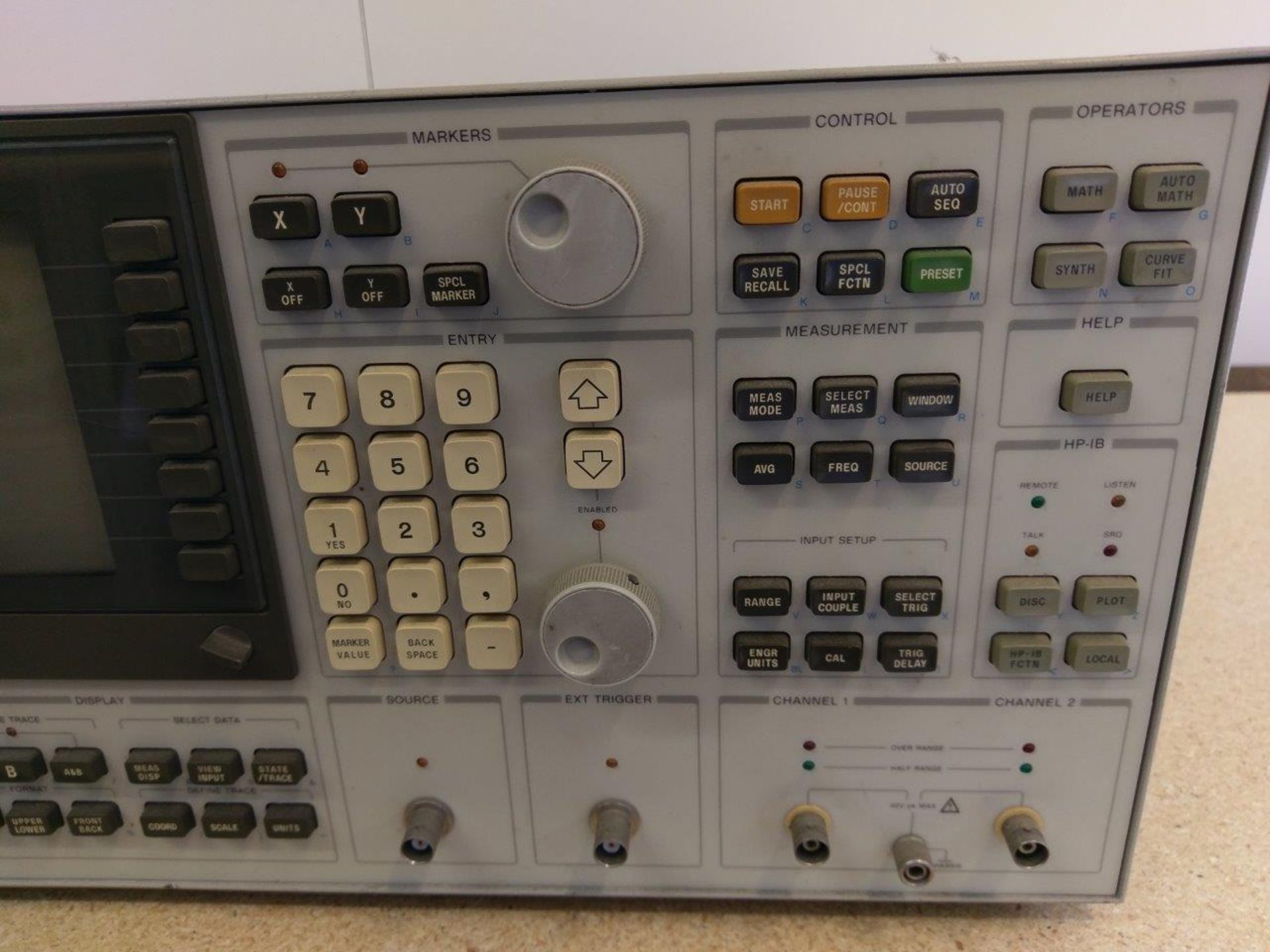 HP Hewlett Packard Model # 3562A Dynamic Signal Analyzer - Image 3 of 5