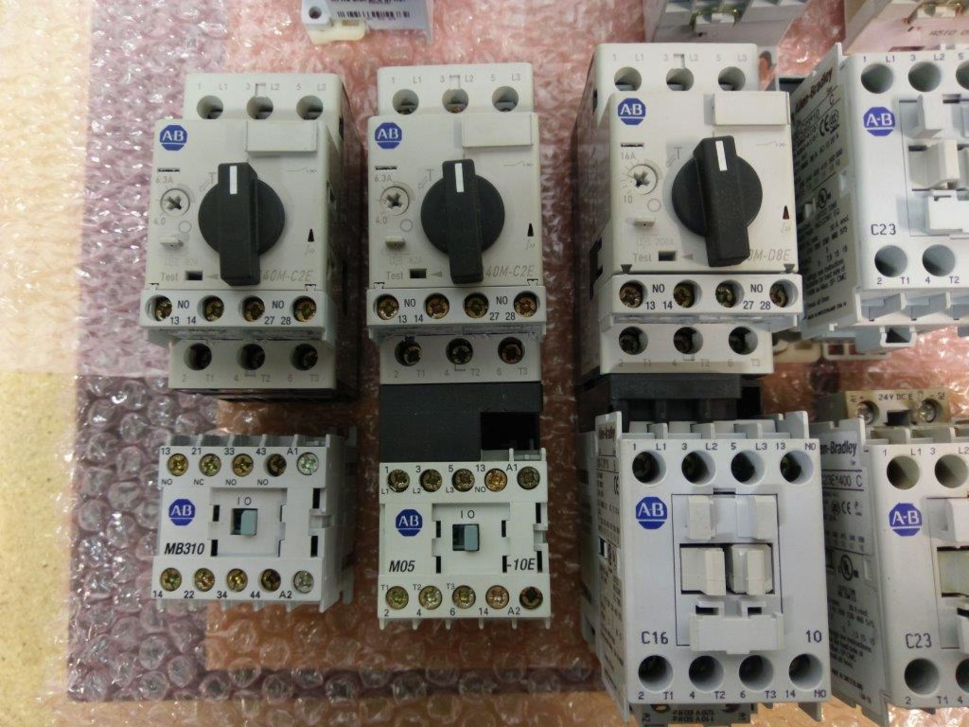 Lot of Allen Bradley Breakers / Switches - Image 4 of 10