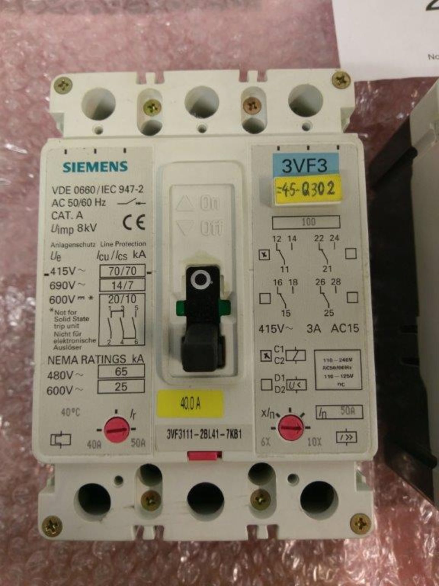 Lot of 3 Siemens Circuit Breaker Model 3VF3211-2BU41-7KB1 (2) 40.0 A & (1) 120.0 A - Image 2 of 4