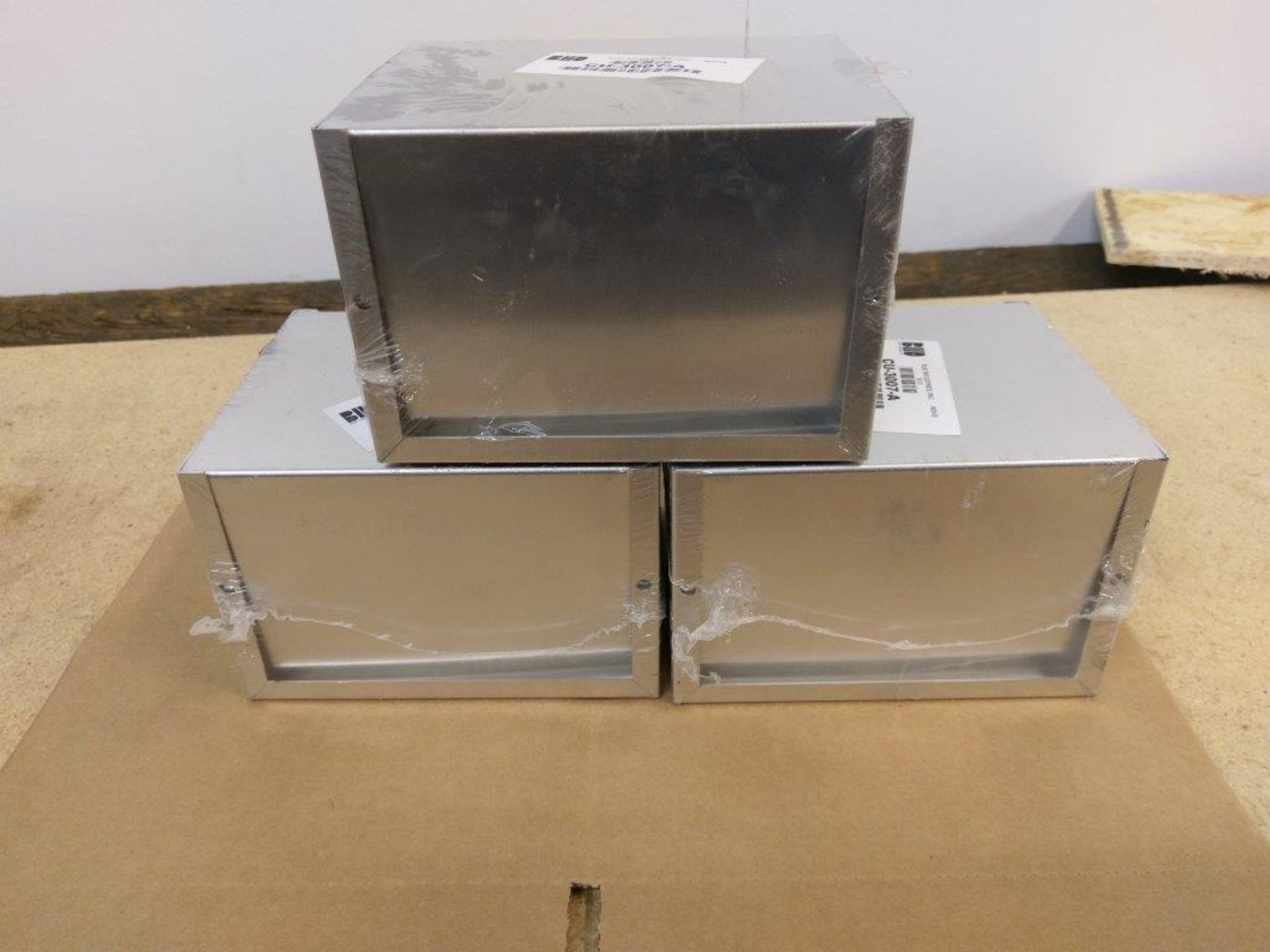 Lot of 3 Bud Industries Alum Electrical Box Blanks Model CU-3007-A - Image 3 of 4