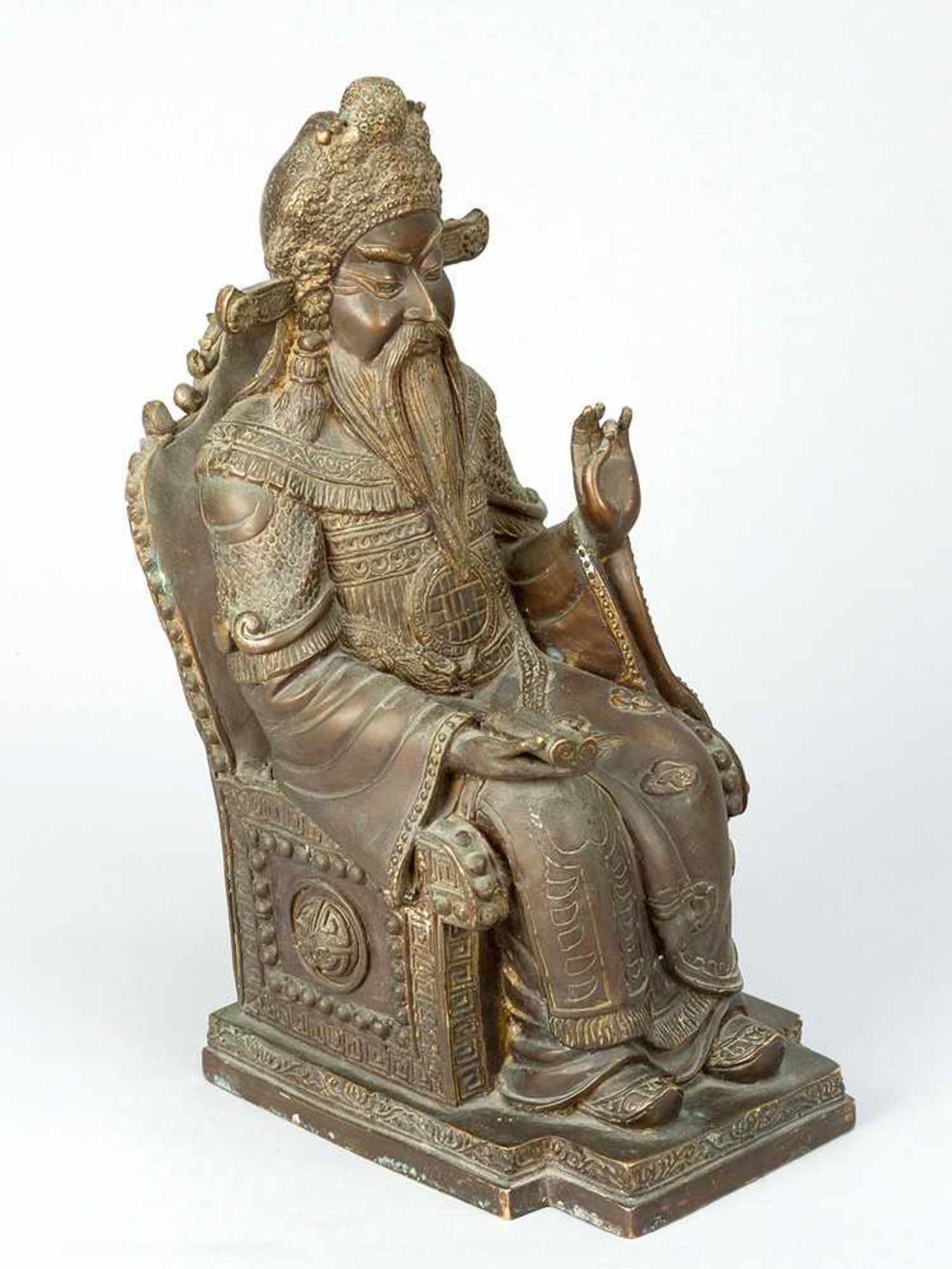 Bronze sculpture, sitting Emperor, Qing Dynasty30cmThis is a timed auction on our German portal - Bild 2 aus 3