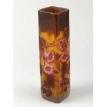 Glass Vase ,signed “Galle”,canted, sliced shape, 20. century20cmThis is a timed auction on our