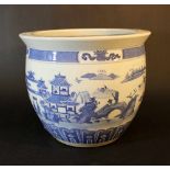 Chinese blue and white porcelain bowl, Qing Dynasty25cmThis is a timed auction on our German