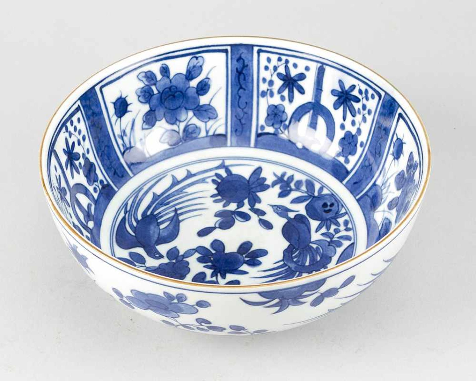 Chinese Porcelain Bowl, Qing Dynasty15cmThis is a timed auction on our German portal lot-tissimo.