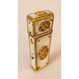 Necessaries box, mother of pearl gilded bronze, 18. century10cmThis is a timed auction on our German