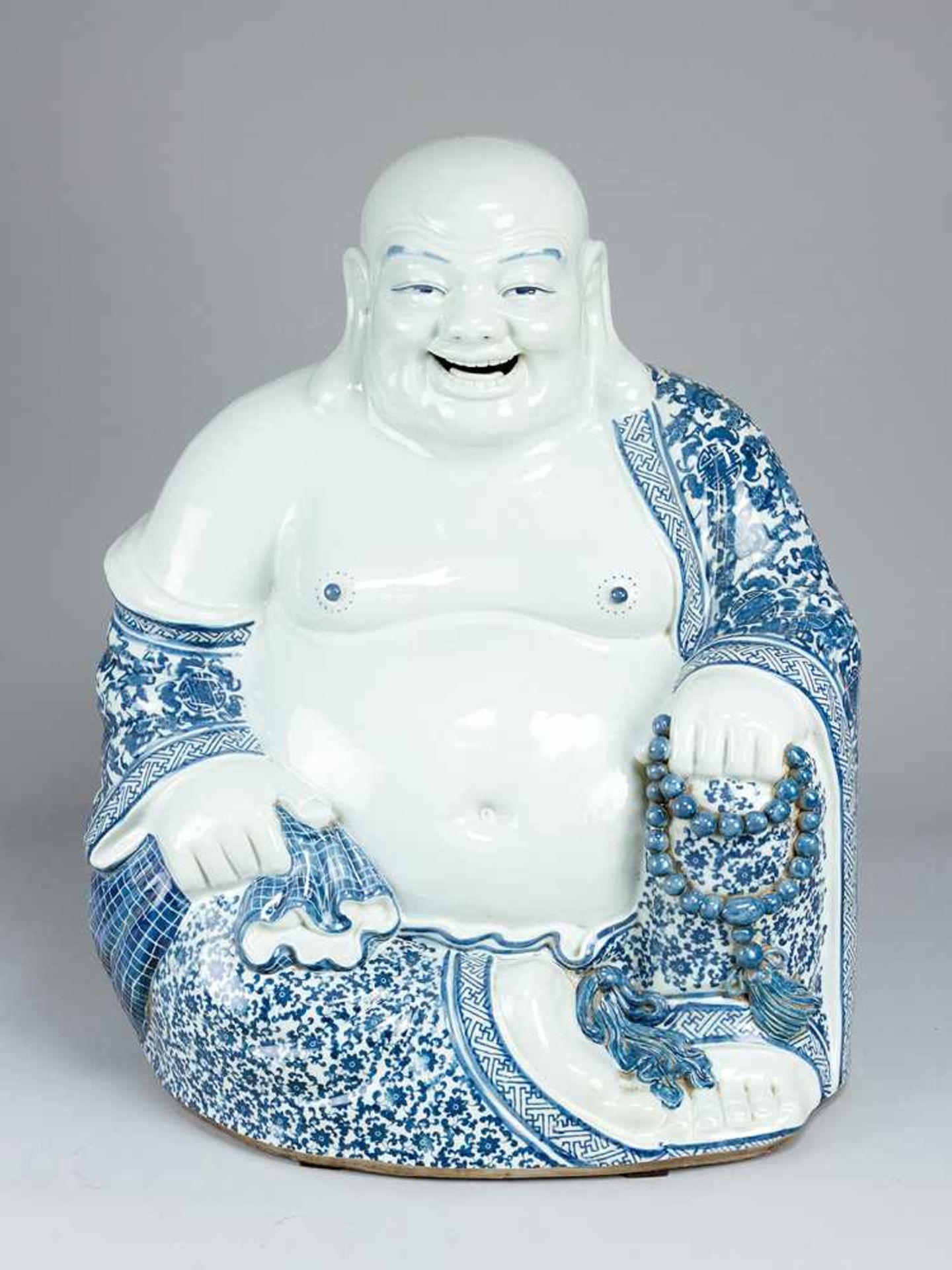 Large Chinese Porcelain Buddha , Qing Dynasty60cmThis is a timed auction on our German portal lot-