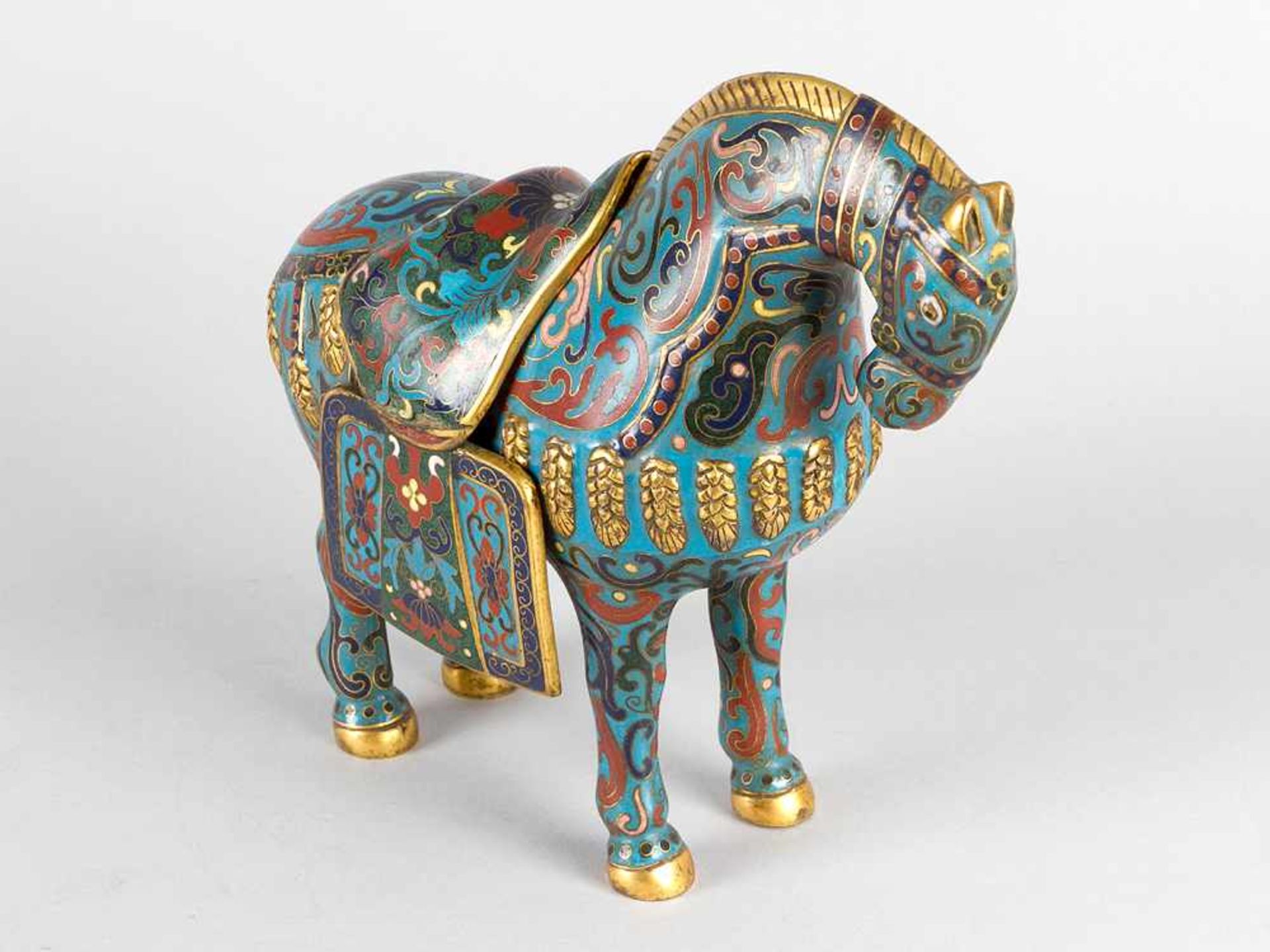 Chinese cloisonné horse, with multicoloured enamelled decorations, gilded bronze, collapsible - Bild 2 aus 3