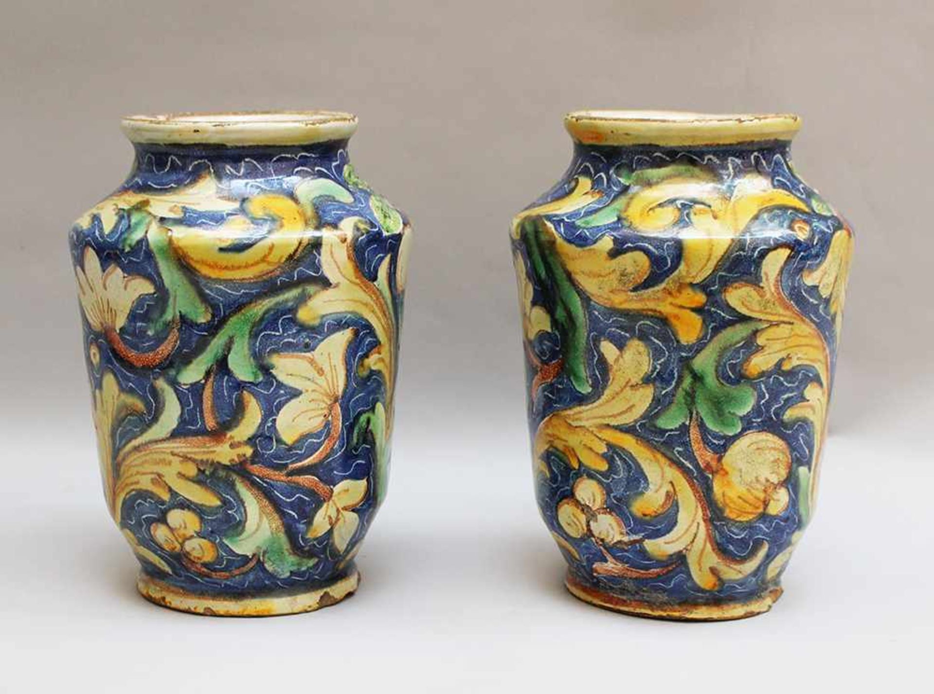 Pair of Sicilian Vases, conical shape with thin neck, ceramic painted with leaves and flowers, in - Bild 2 aus 3