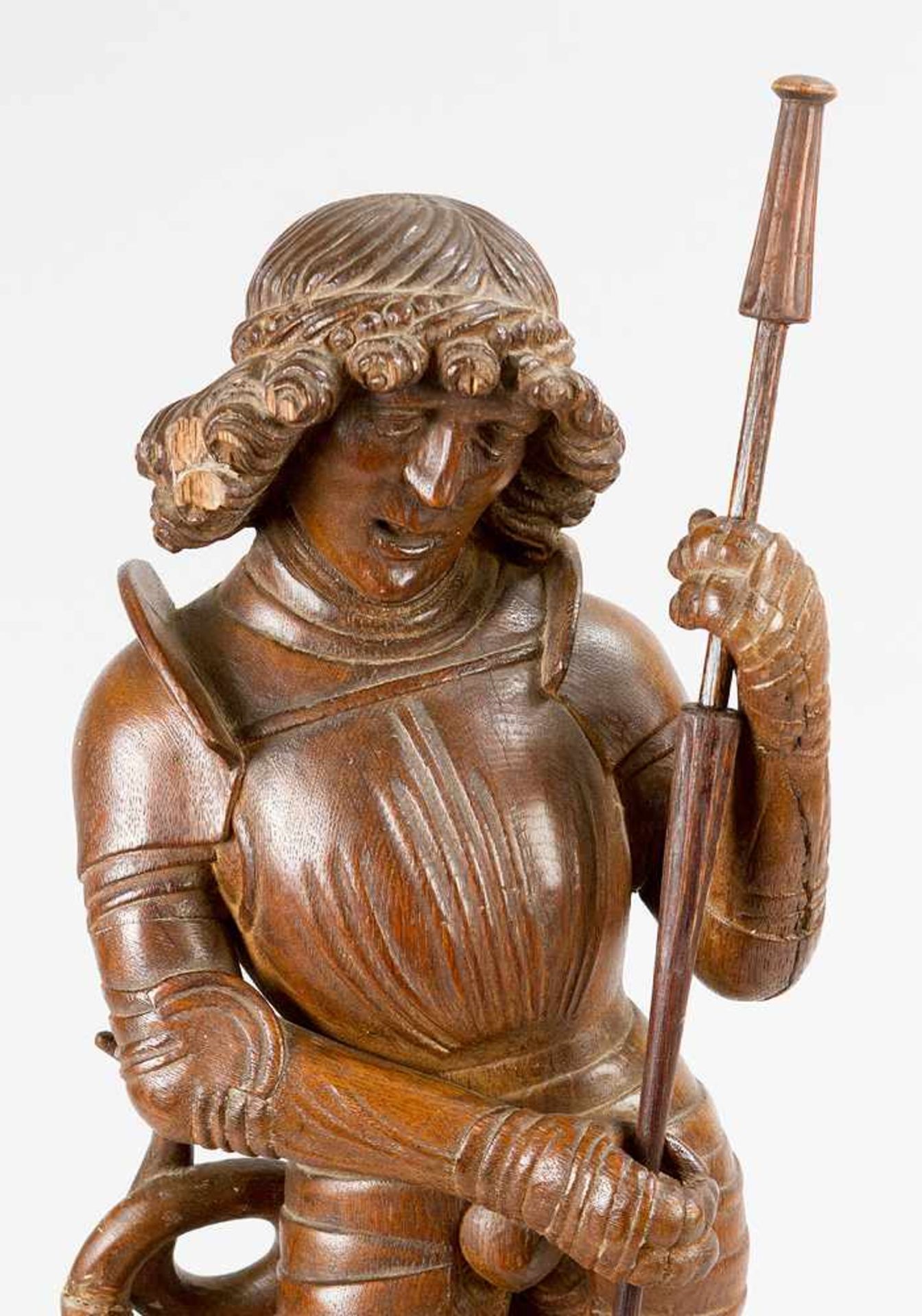 German sculptor 15th Century, St. Michael with the dragon, oak wood carved, on naturalistic base; on - Bild 2 aus 3