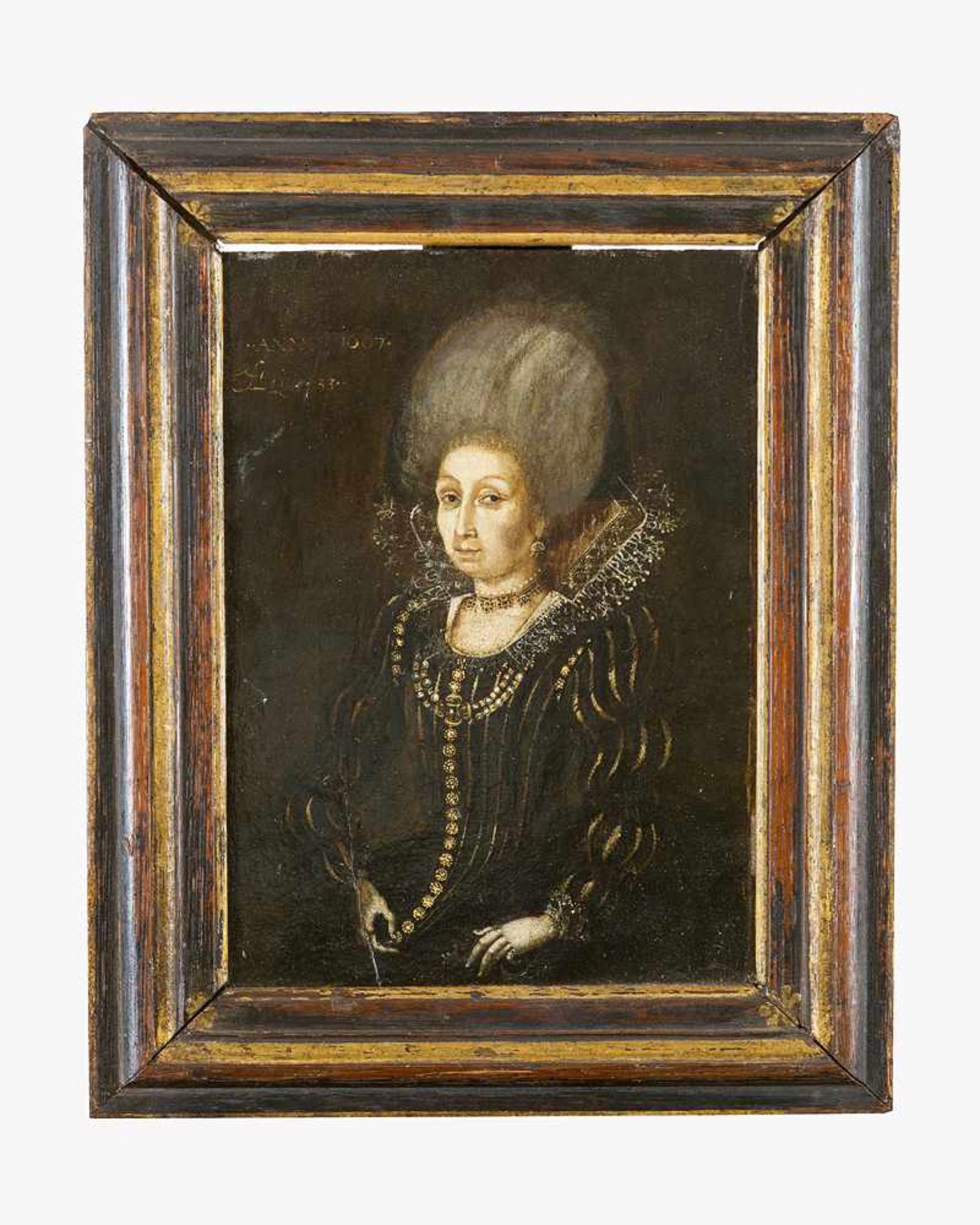 English School around 1600, Portrait of an elegant lady; painted in grisaille technique on oak