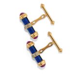 PAIRE DE BOUTONS DE MANCHETTES EN OR, LAPIS-LAZULI,