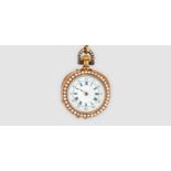 MONTRE DAME AVEC CHATELAINE