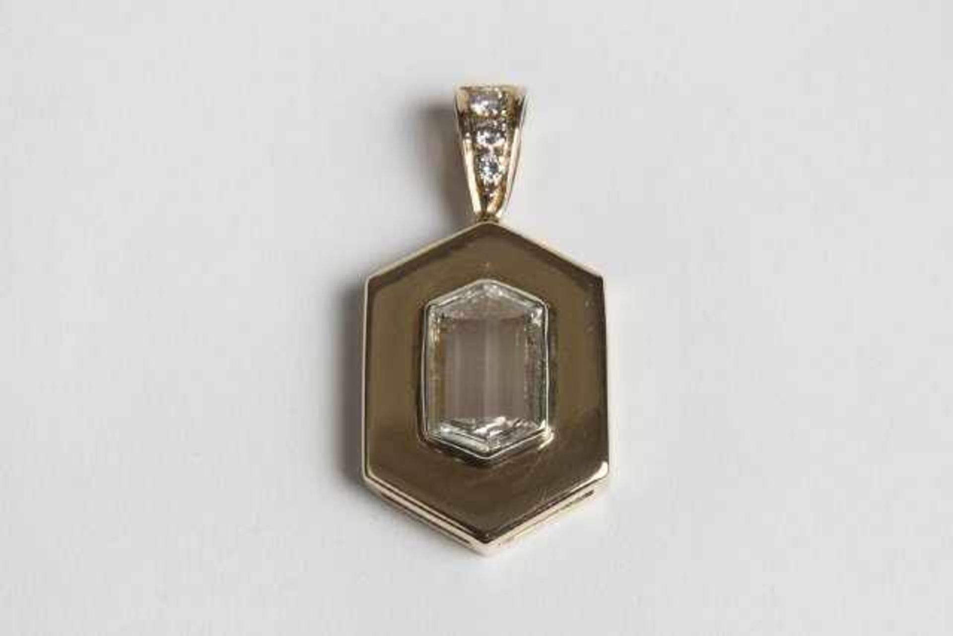 Brillant-Diamant-AnhängerGold 585, 1 Diamant in Tafelschliff ca.1,60ct., 3 Brillanten zus. ca.