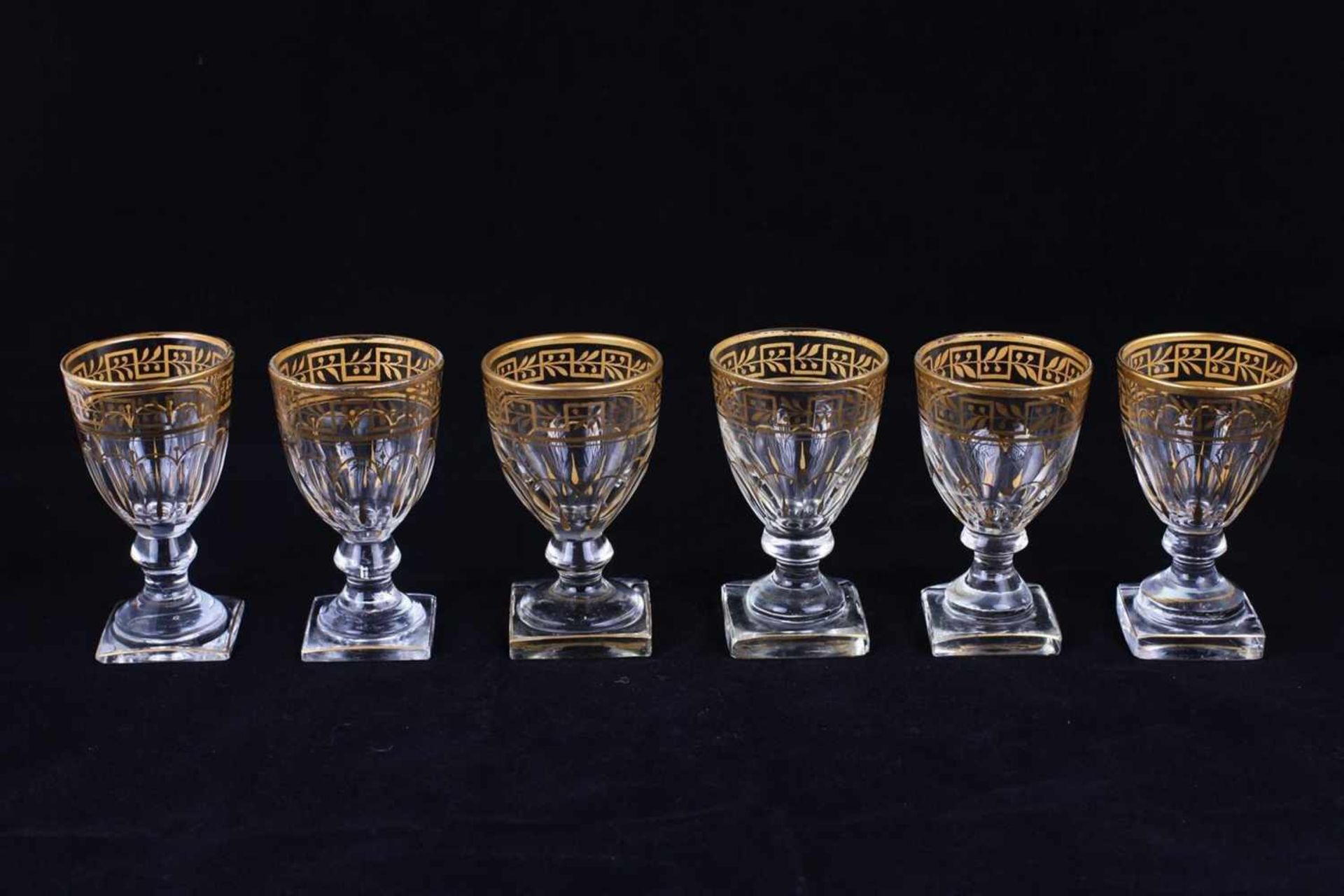 Six wine glasses, decorated with floral and geometric ornament. [ISZ]. First half XIX century. - Bild 4 aus 11
