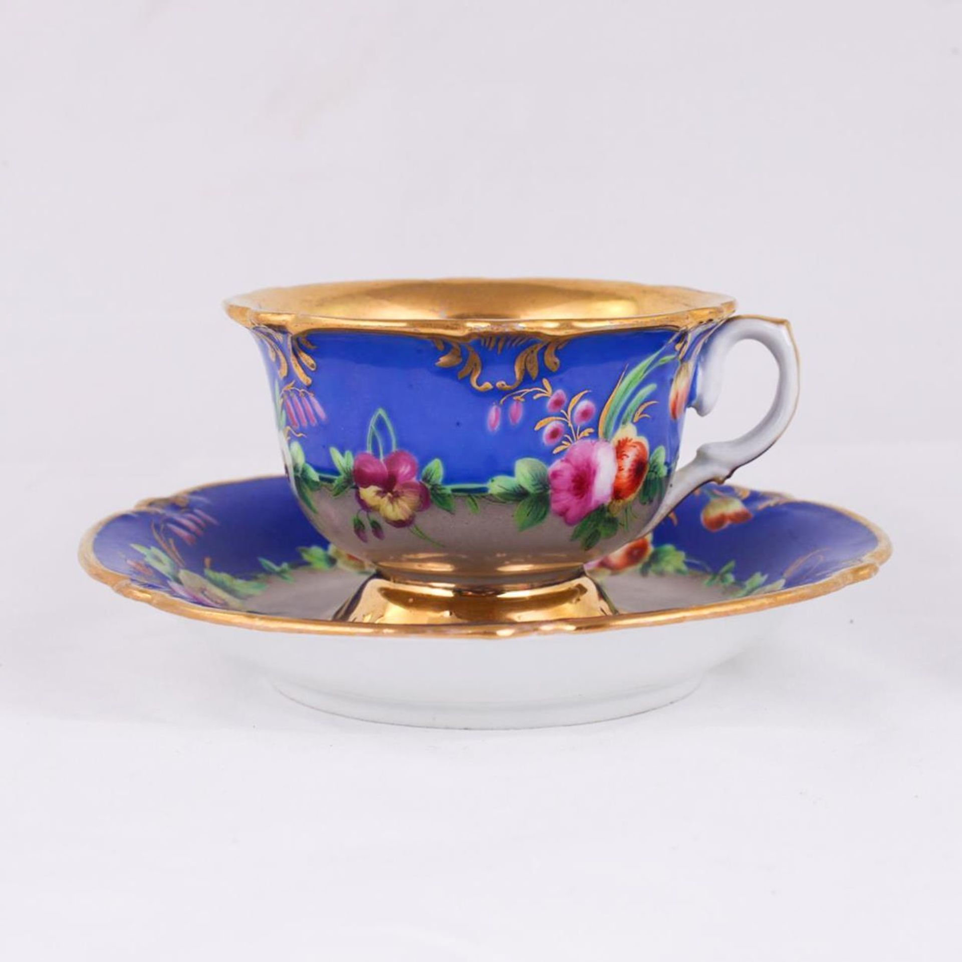Tea set. 16 pieces: six tea cup and saucer sets, one teapot, one sugar bowl, one milk jug, one dish. - Image 24 of 27