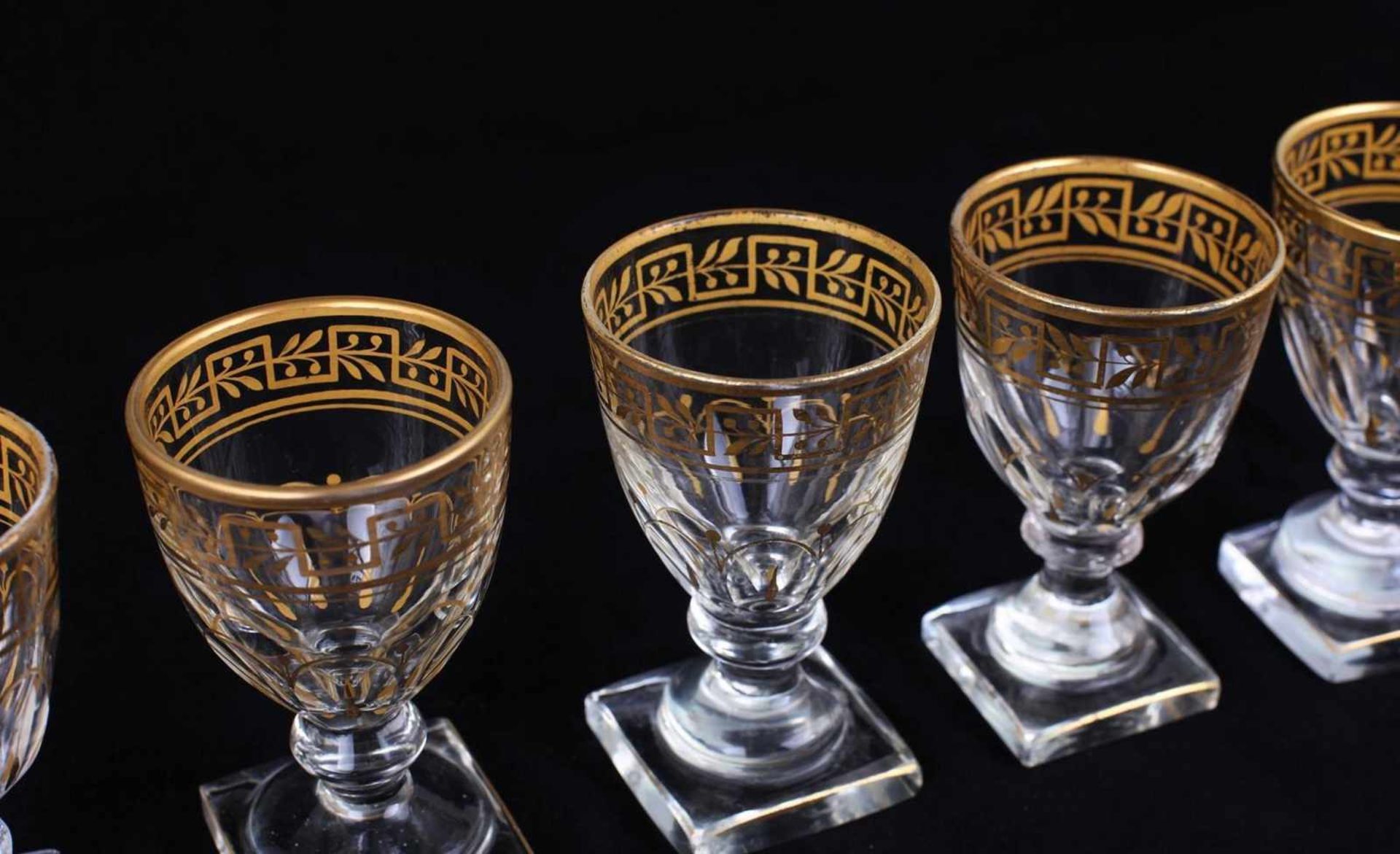 Six wine glasses, decorated with floral and geometric ornament. [ISZ]. First half XIX century. - Bild 10 aus 11