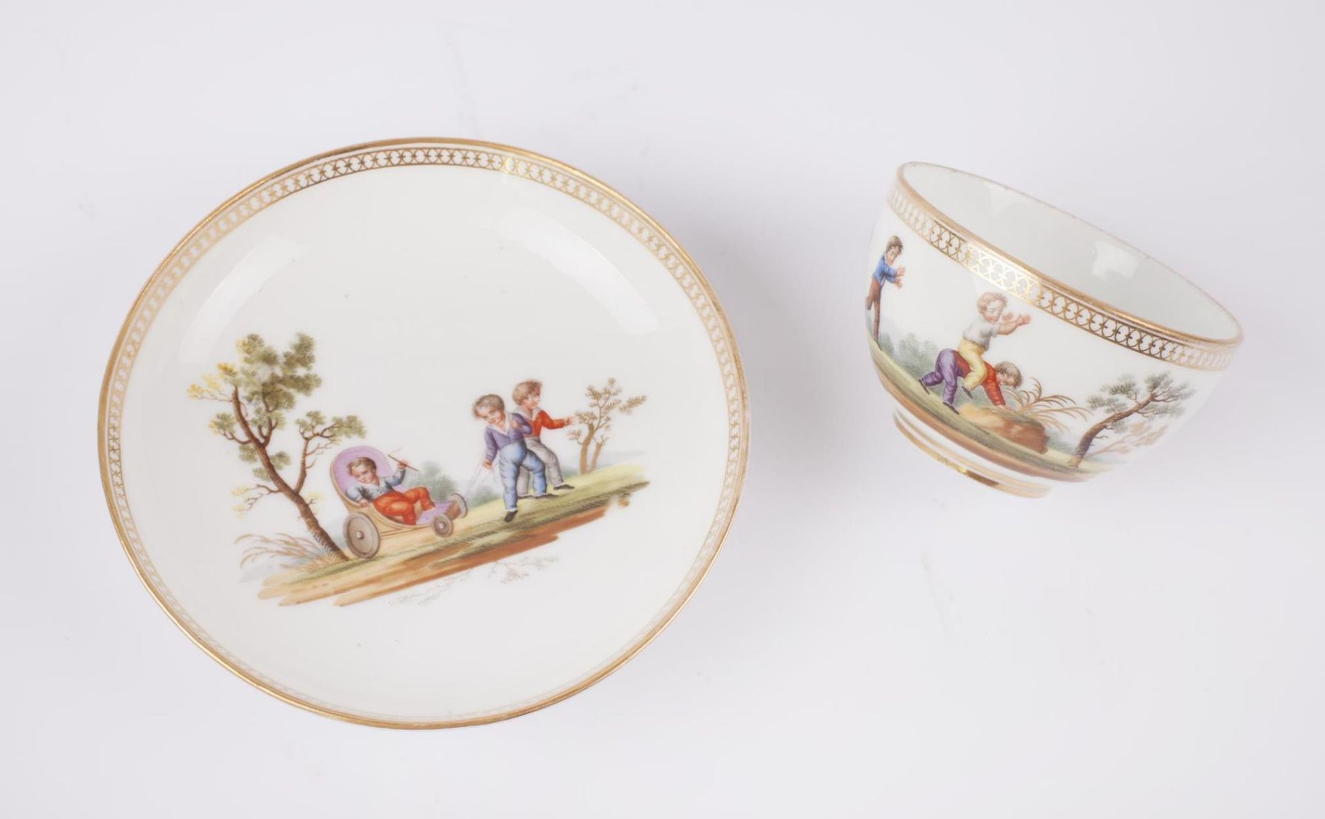 Two tea cup and saucer sets "A child's play". Popov. Moscow. 1850s. Porcelain, gilding, painting. - Bild 5 aus 8