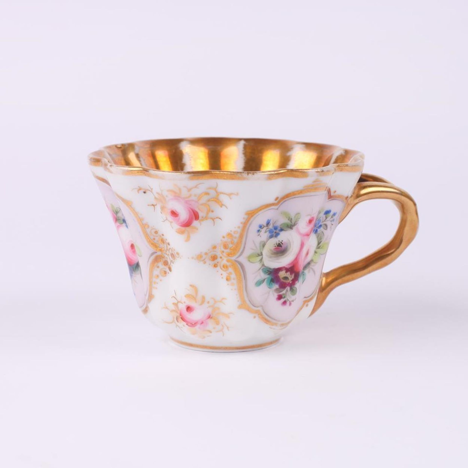 Tea cup and saucer set with flower painting. Kudinov Porceline Factory (?). Russia. 1820s. - Image 3 of 10