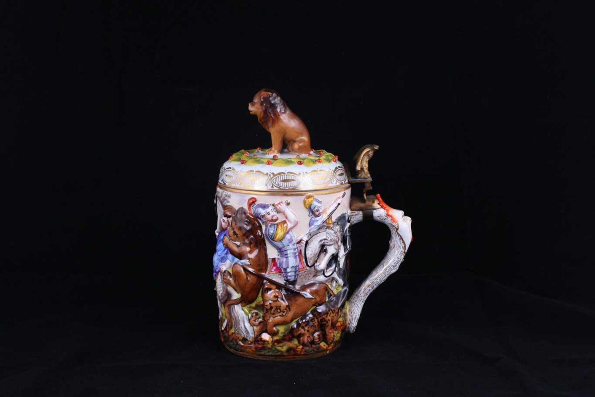 Beer stein with genre scenes. Capodimonte. [1900s].Germany. Porcelain, modeling, polychrome - Bild 3 aus 4