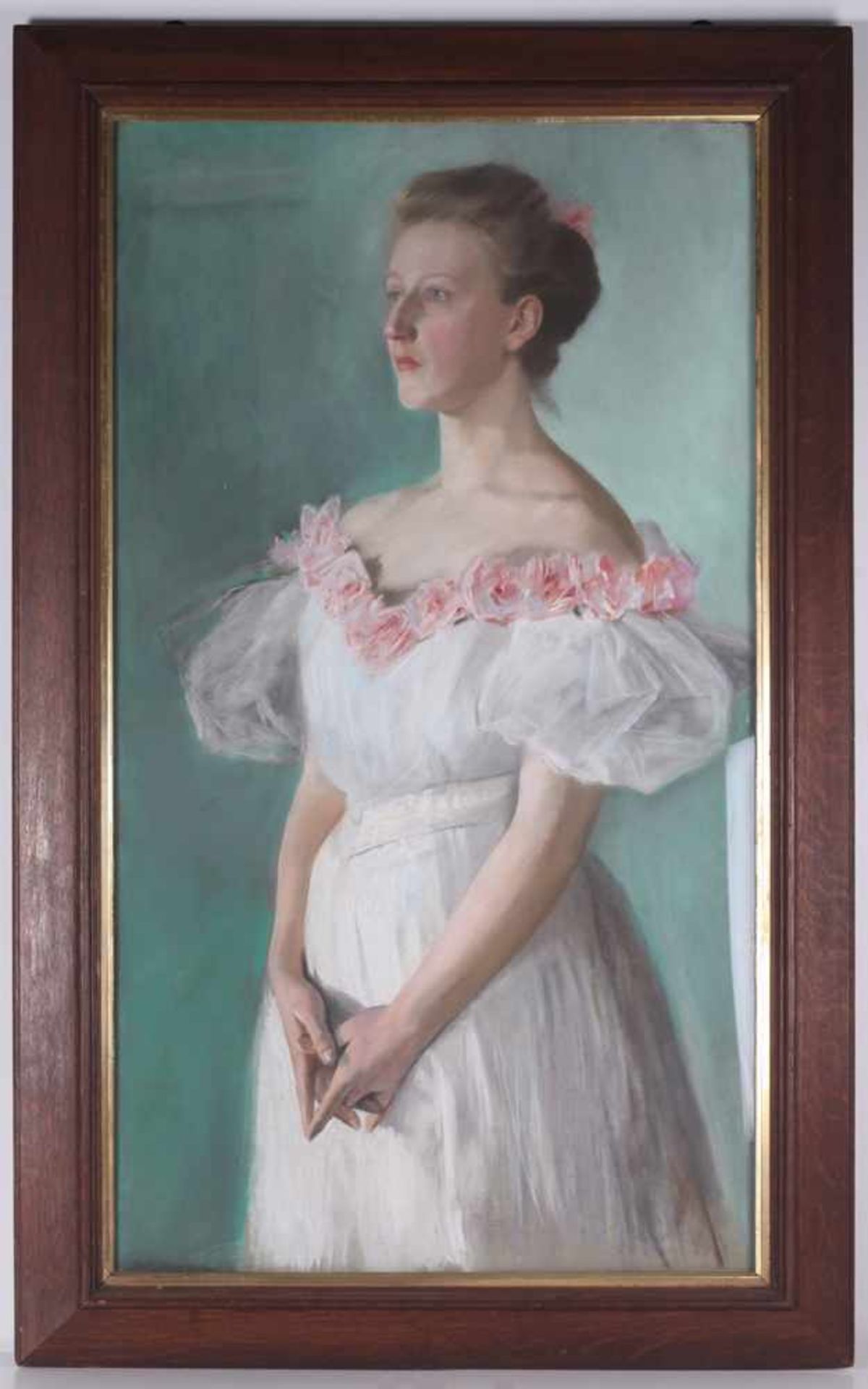 Unknown artist. Lady in white. [Early XX century]. Pastel on board. 116x66,5 cm.Signed and - Bild 2 aus 3