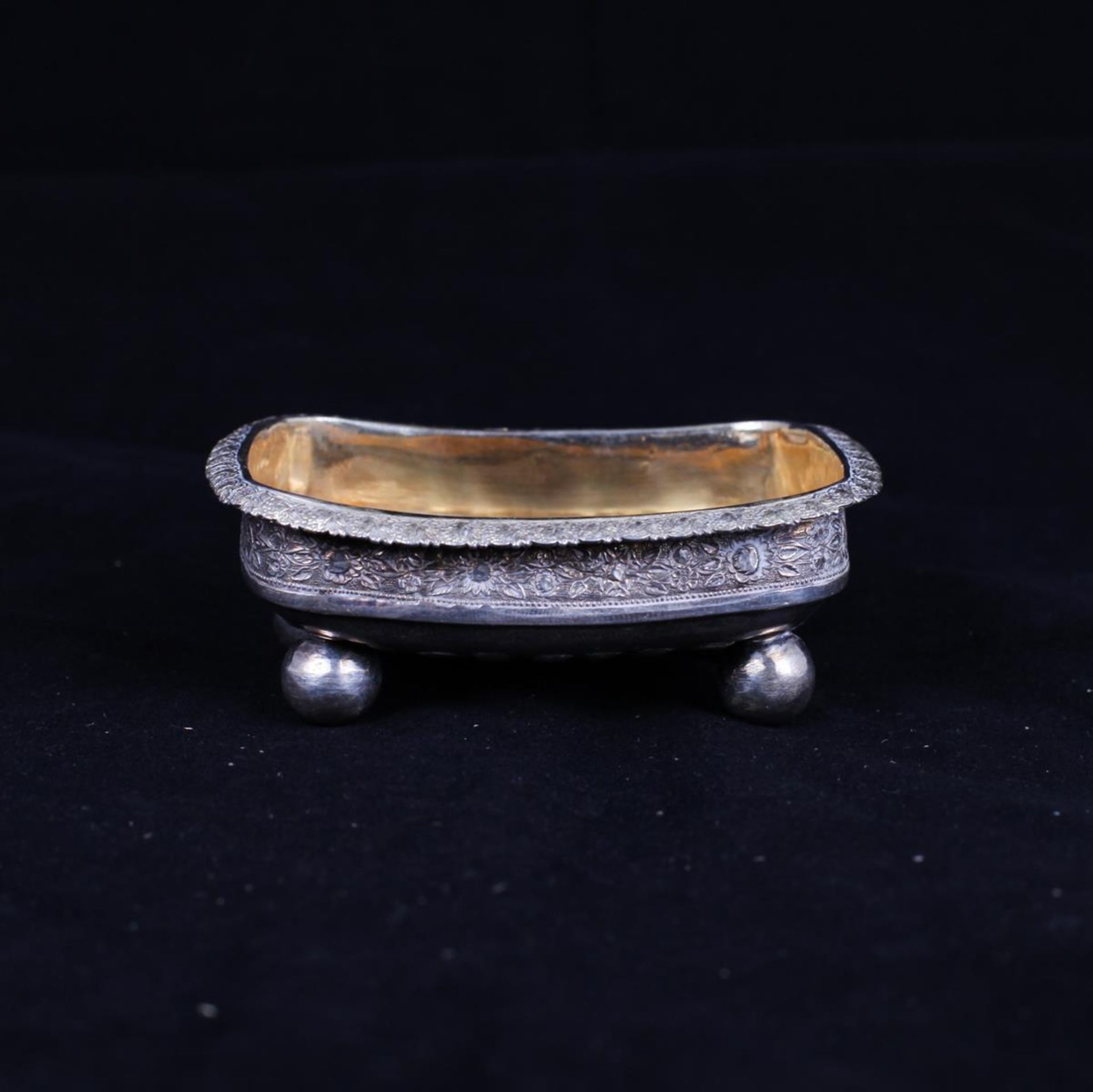 Silver salt cellar. 1834.Russia, Moscow. Silver, gilding, casting, chasing, mount. Size - 3.7x7