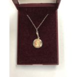 A LADIES SILVER NECKLACE WITH CAMEO PENDANT