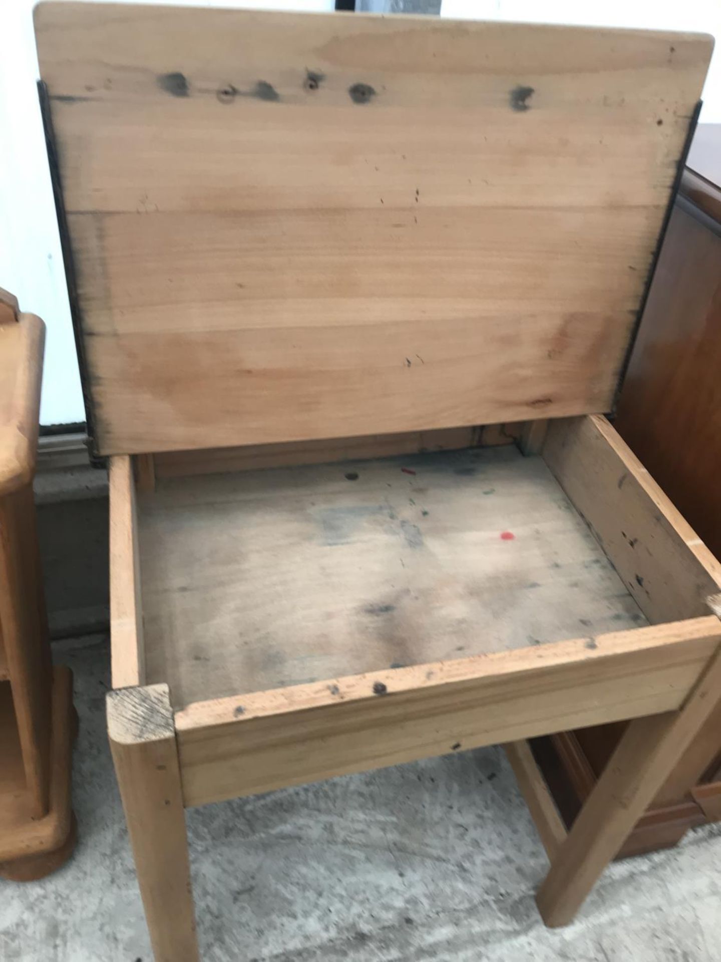 A VINTAGE PINE SCHOOL DESK - Image 2 of 3