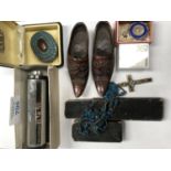 A MIXED GROUP OF ITEMS TO INCLUDE CUT THROAT RAZOR, PAIR OF MINIATURE LOGS, BELT BUCKLE ETC (QTY)