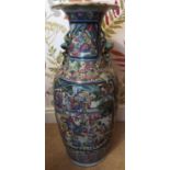 A LARGE AND IMPRESSIVE EARLY TO MID 19TH CENTURY CHINESE CANTONESE FLOOR VASE WITH ENAMELLED