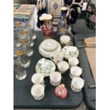 A MIXED GROUP OF CERAMICS TO INCLUDE ROYAL DOULTON LADY FIGURE, 'HAMMERLSEY' CHINA CUPS AND