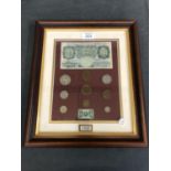 A FRAMED 1935 HALF CROWN TO FARTHING COIN SET (SEE PHOTO FOR DETAILS)