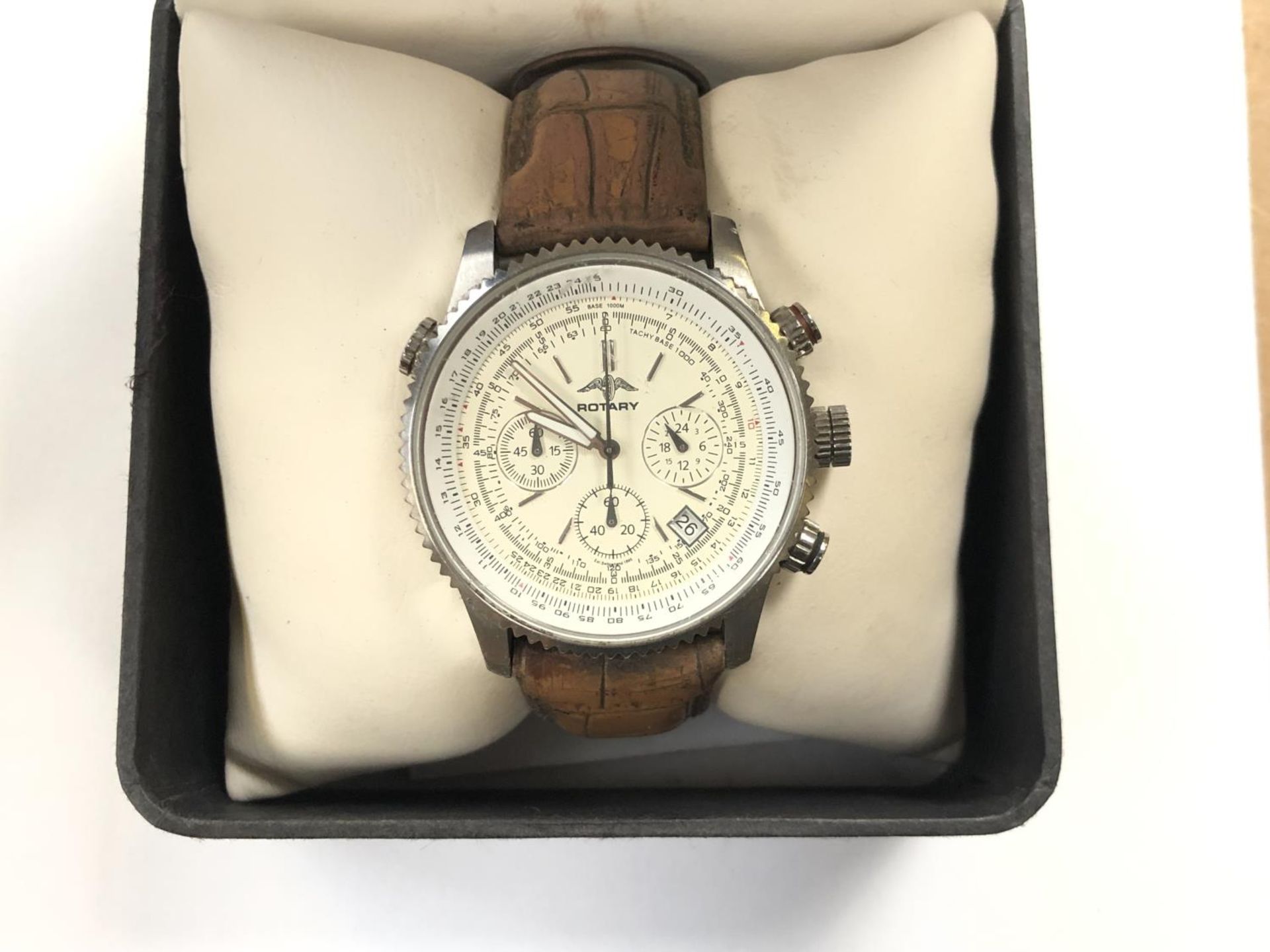 A GENTS 'ROTARY' CHRONOGRAPH WATCH