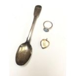 A VICTORIAN HALLMARKED SILVER TEASPOON, 9CT GOLD FRONT AND BACK LOCKET AND .925 RING (3)