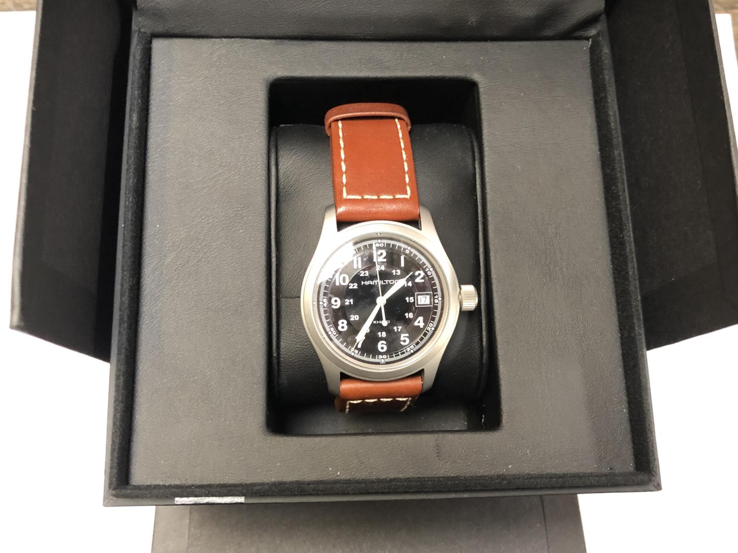 A GENTS BOXED HAMILTON 'KHAKI' MILITARY STYLE WATCH