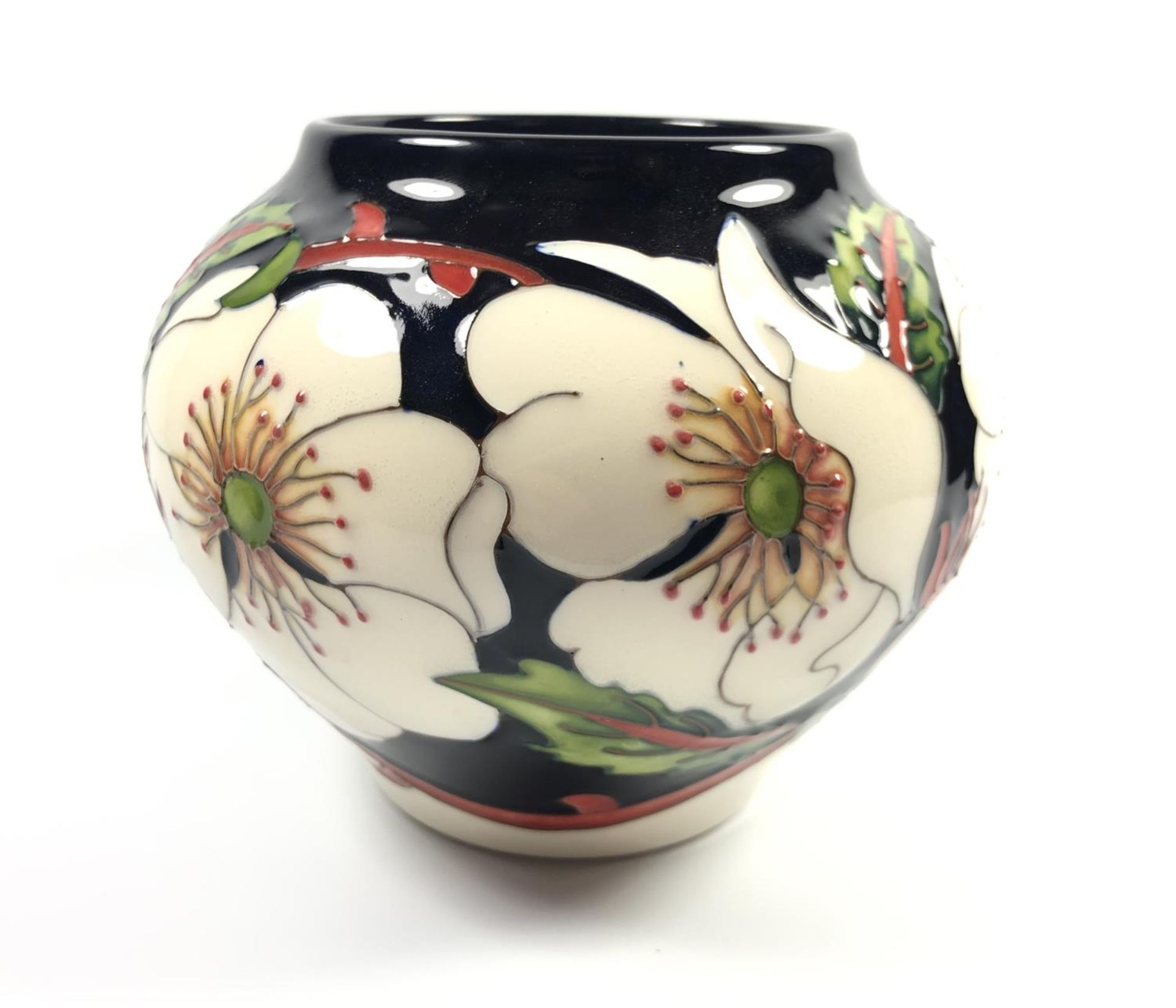 A MOORCROFT POTTERY 'WAYSIDE RAMBLER' PATTERN VASE, NUMBERED EDITION 5, HEIGHT 11CM