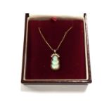 A LADIES 9CT YELLOW GOLD NECKLACE WITH DIAMOND AND OPAL STONE PENDANT, GROSS WEIGHT 5.1G