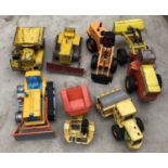 A GROUP OF SEVEN ASSORTED VINTAGE METAL DIE CAST CONSTRUCTION MODELS