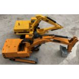 TWO LOOSE METAL DIE CAST MODELS - A 'SIKU' MENCK M500H EXCAVATOR AND 'JOAL' CAT 225 EXCAVATOR