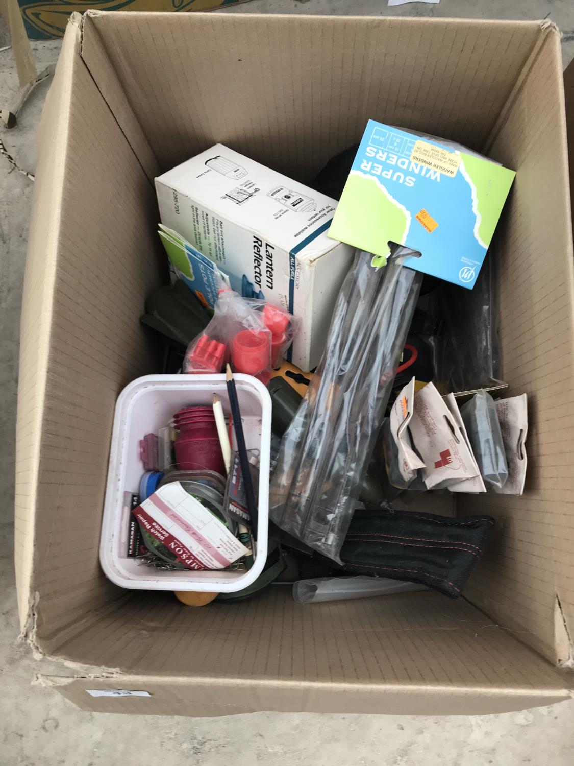 A BOX CONTAINING VARIOUS FISHING TACKLE - LINE ETC